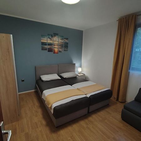 Apartman Hric -50M Od Plaze- Мали-Лошинь Экстерьер фото